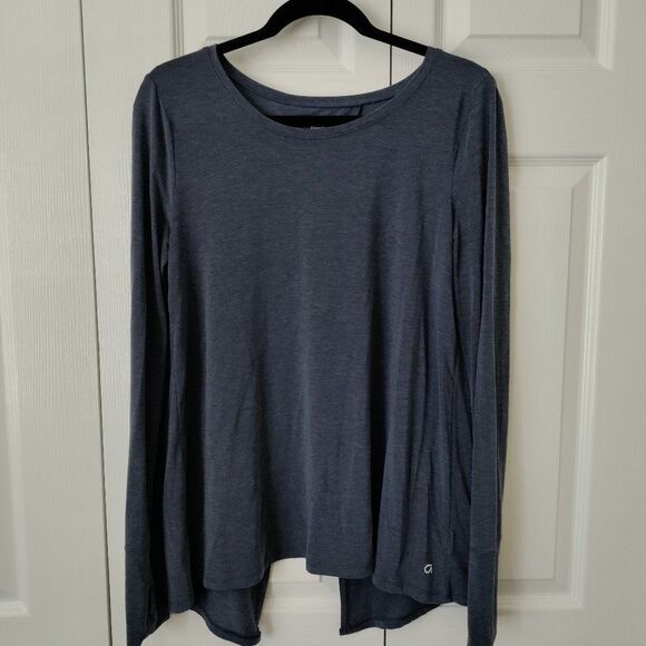 Gap Breathe Open Back Top | Women’s Medium | Long Sleeve - Picture 1 of 7